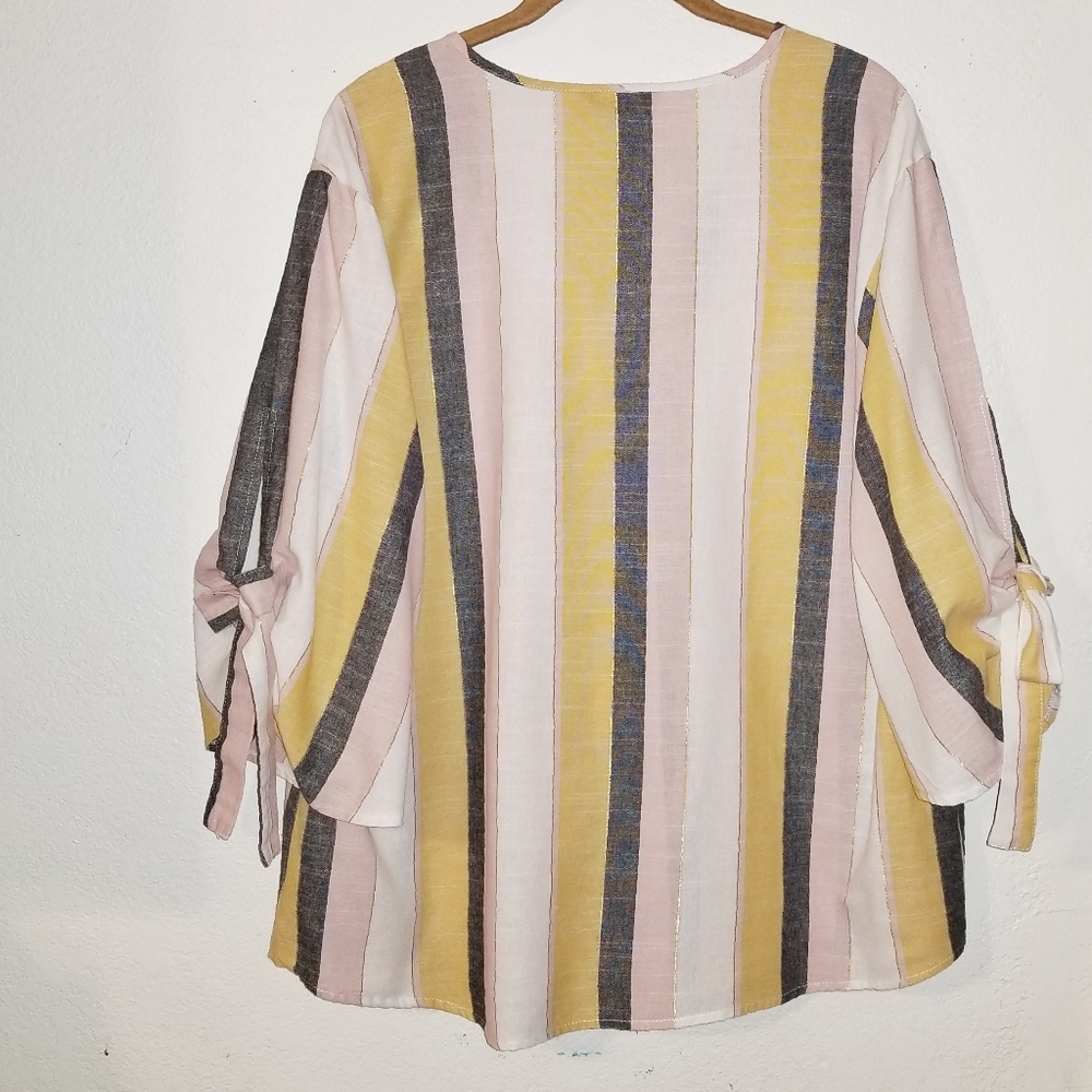 Unique Spectrum Striped Button Down Top - Picture 5 of 6